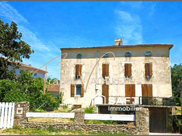 MAISON INDIVIDUELLE DE 1818 AVEC BEAUCOUP DE POTENTIEL — photo du bien