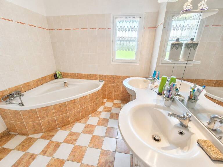 ANGLES  Le confort du plain-pied, les commerces à pied et l'océan à quelques minutes — photo 1