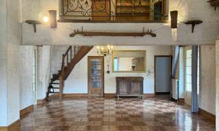 Maison 11 Pièces 309 m² à vendre à Puy-l'Évêque (46700)