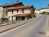 VILLECLOYE Charmante maison de village avec jardin, garage et terrasse couverte — photo 3