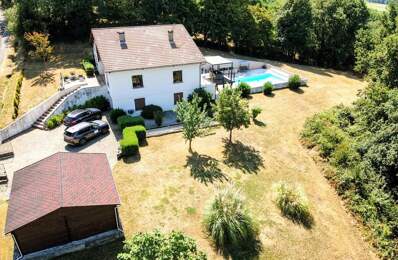 À vendre dans le Gers, secteur de Marciac : maison avec vue imprenable, 4 chambres, superbe piscine, terrasses, garage et possibilité d'aménager une annexe ou un studio. À visiter dès maintenant ! — photo du bien