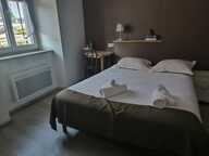 Murs d'un hôtel-restaurant à vendre UZERCHE (19) — photo 2