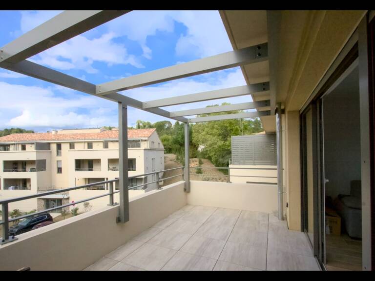 Appartement à vendre 2 pièces  dernier étage terrasse ascenseur et garage AIX EN PROVENCE (13) — photo 1