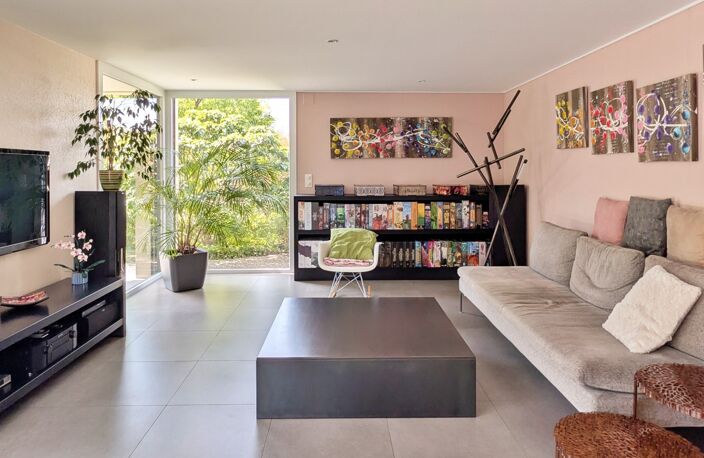 Maison à vendre 9 pièces KEMBS LOECHLE (68).Belle maison contemporaine de 250 m², 14 ares, avec piscine, en lisière de forêt — photo 5