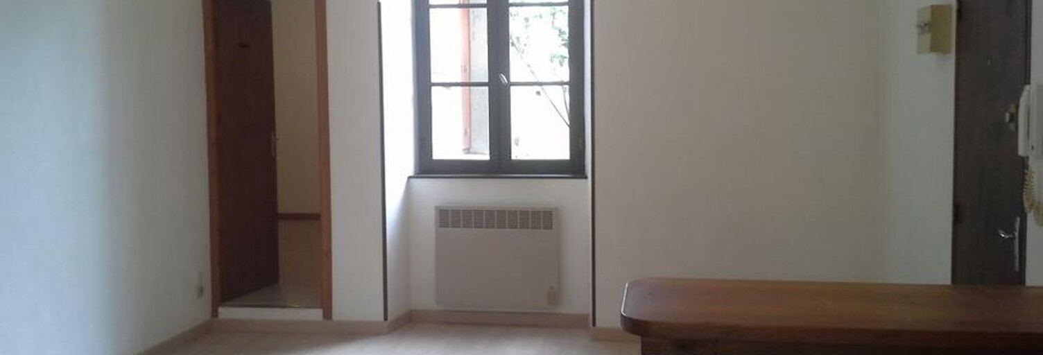 Appartement 1 Pièce 40 m² à louer à Port-Sainte-Marie (47130)
