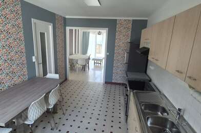 Maison 9 pièces 460 €