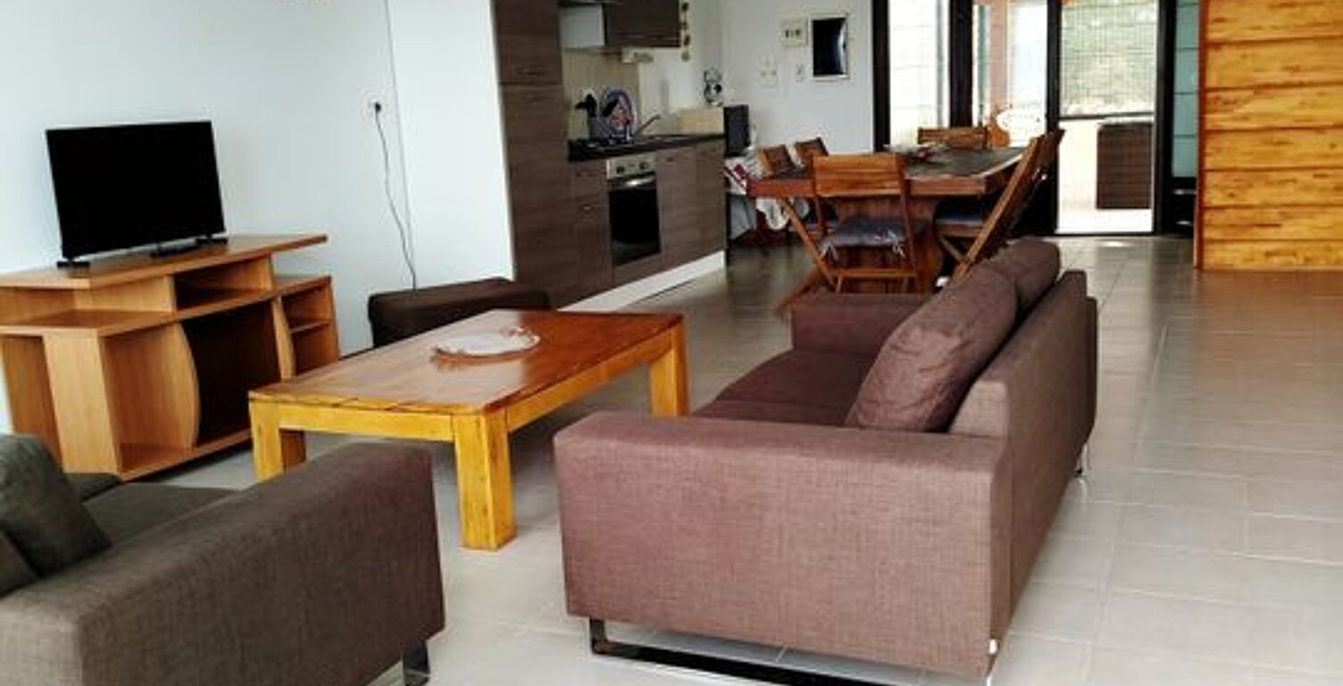 Maison de 120m2 à louer sur Périssac — photo 1