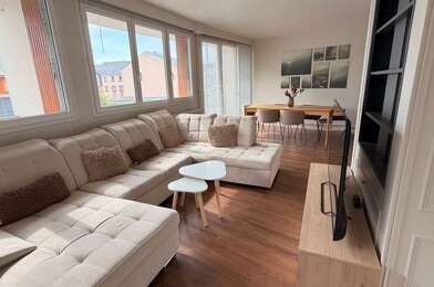 Appartement 4 pièces 1300 €