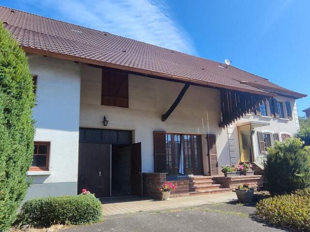 Ferme 161m² avec dépendances : Bessoncourt 90160 — photo du bien