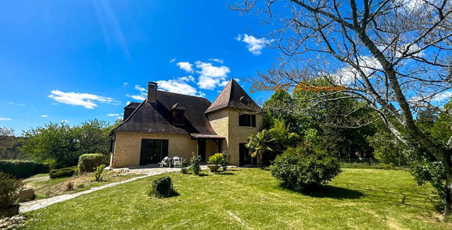 24330  Milhac d'Auberoche : maison Périgourdine — photo 1