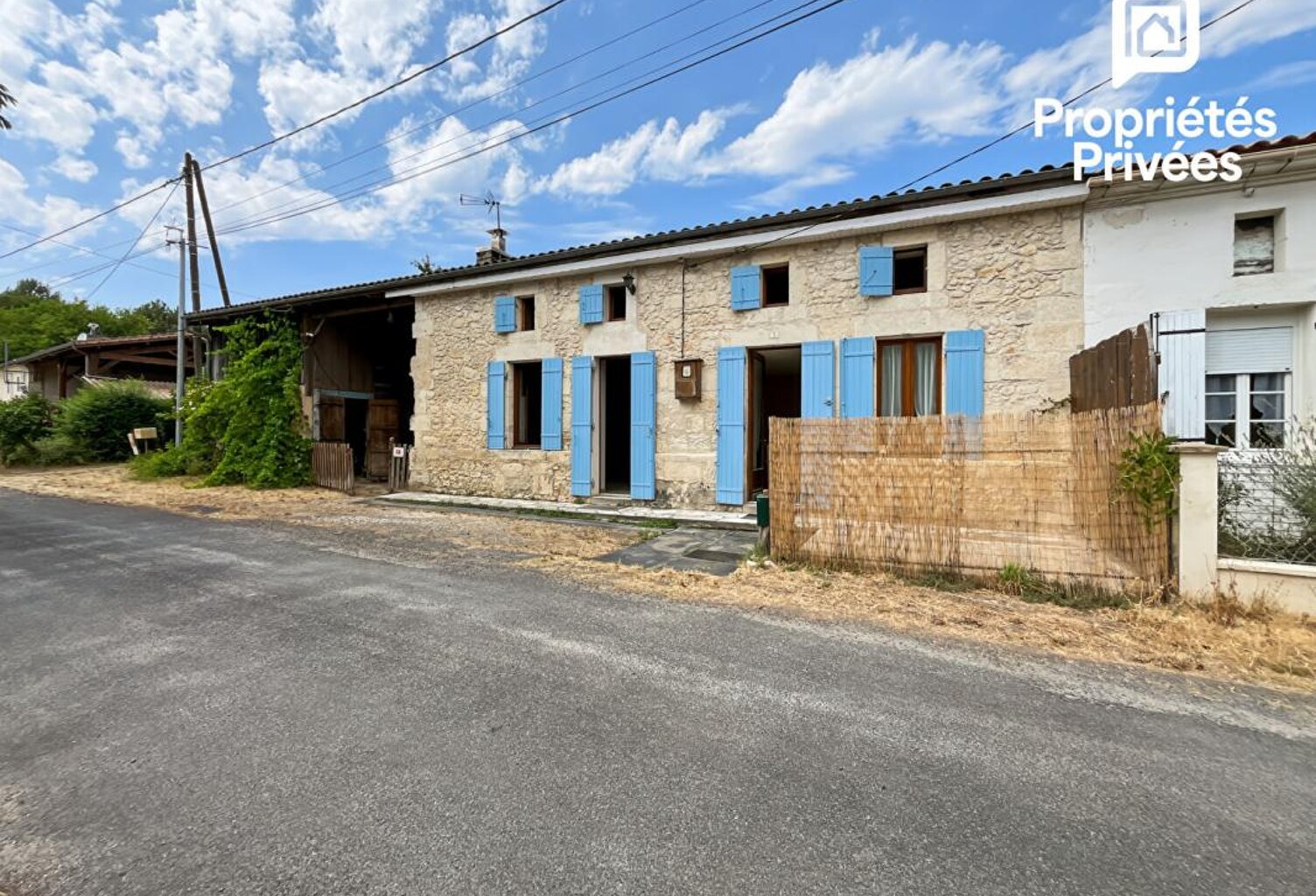 Maison en pierre 90 m² avec chai, hangar et terrain 1 750 m² Clérac — photo 1