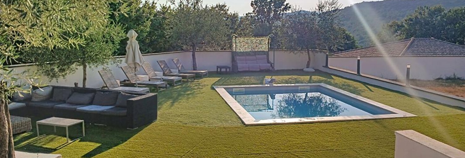 Maison 6 Pièces 147 m² à vendre à Sainte-Anastasie-sur-Issole (83136)