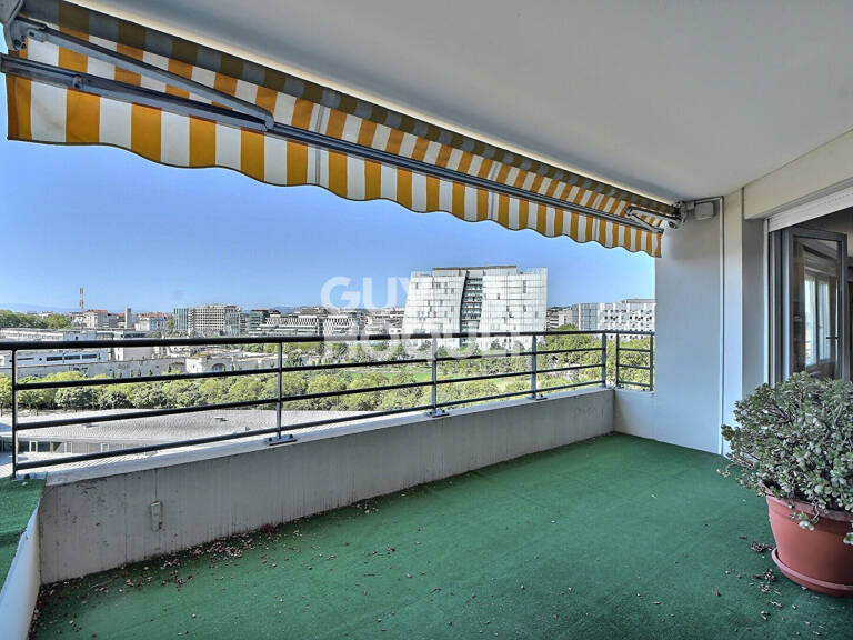 Sans Souci / Monplaisir - dernier étage, appartement T6 de 124 m² avec vue dégagée, balcon, Lyon 3ème (69003) — photo 1