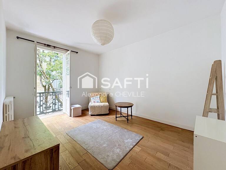 Vichy : T3 lumineux de 63m² avec balcons et patio — photo 1