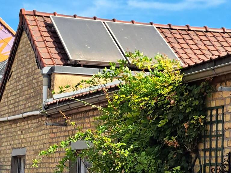 COUP DE CUR  Maison pleine de charme, aucun travaux, au calme et sans vis-à-vis ! — photo 1