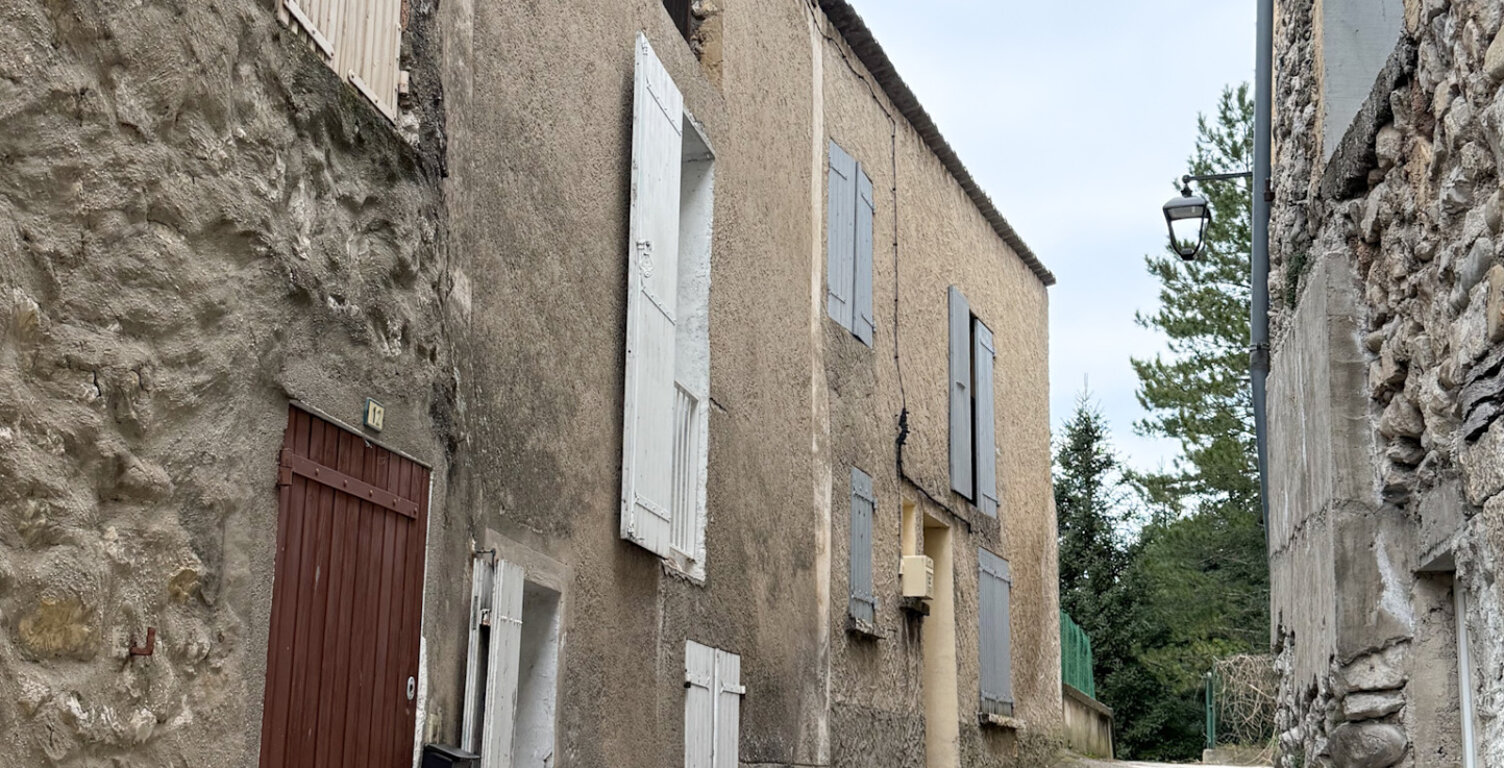 SISTERON   INVESTISSEMENT DE CARACTÈRE AVEC VUE DOMINANTE SU — photo 1