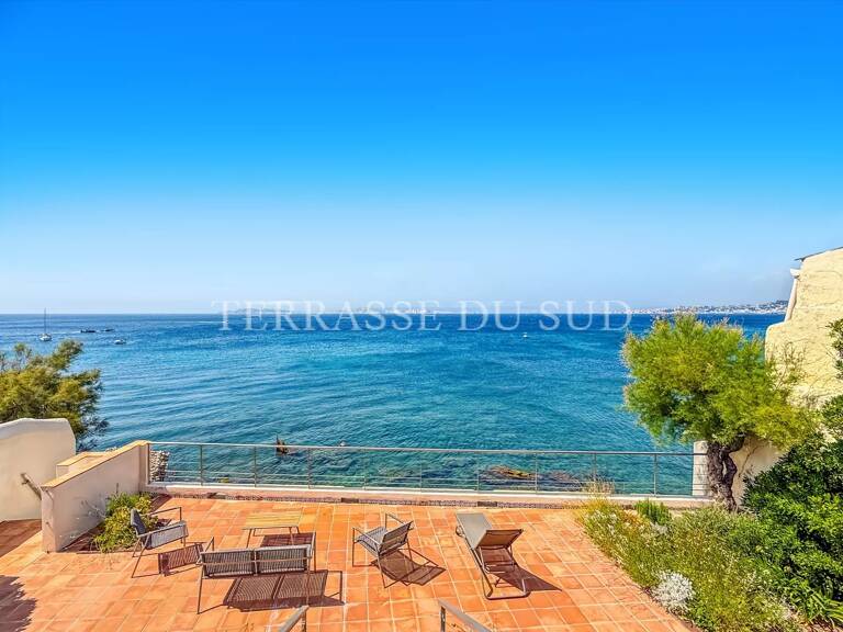 Maison les Pieds dans l'eau - Propriété de Caractère en Front de Mer - Marseille 8 — photo 1