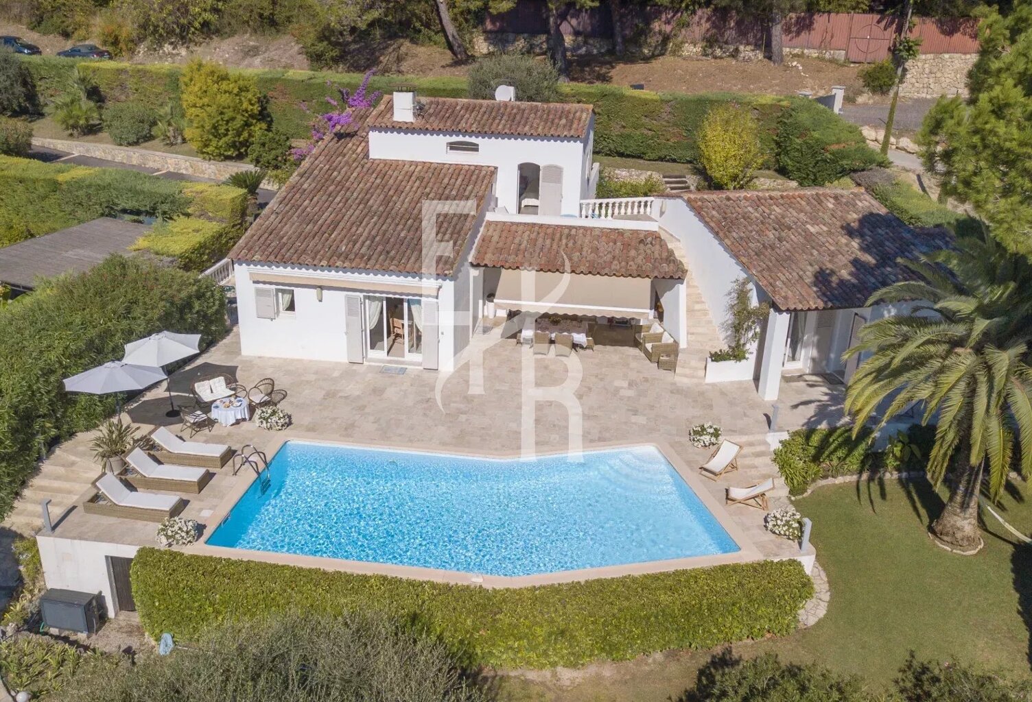 Achat / Vente villa Mougins vue village — photo 1
