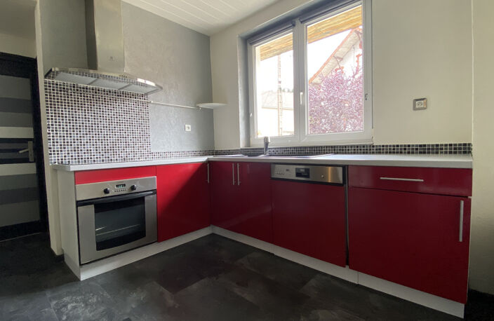 APPARTEMENT AVEC TERRASSE ET GARAGE — photo 2