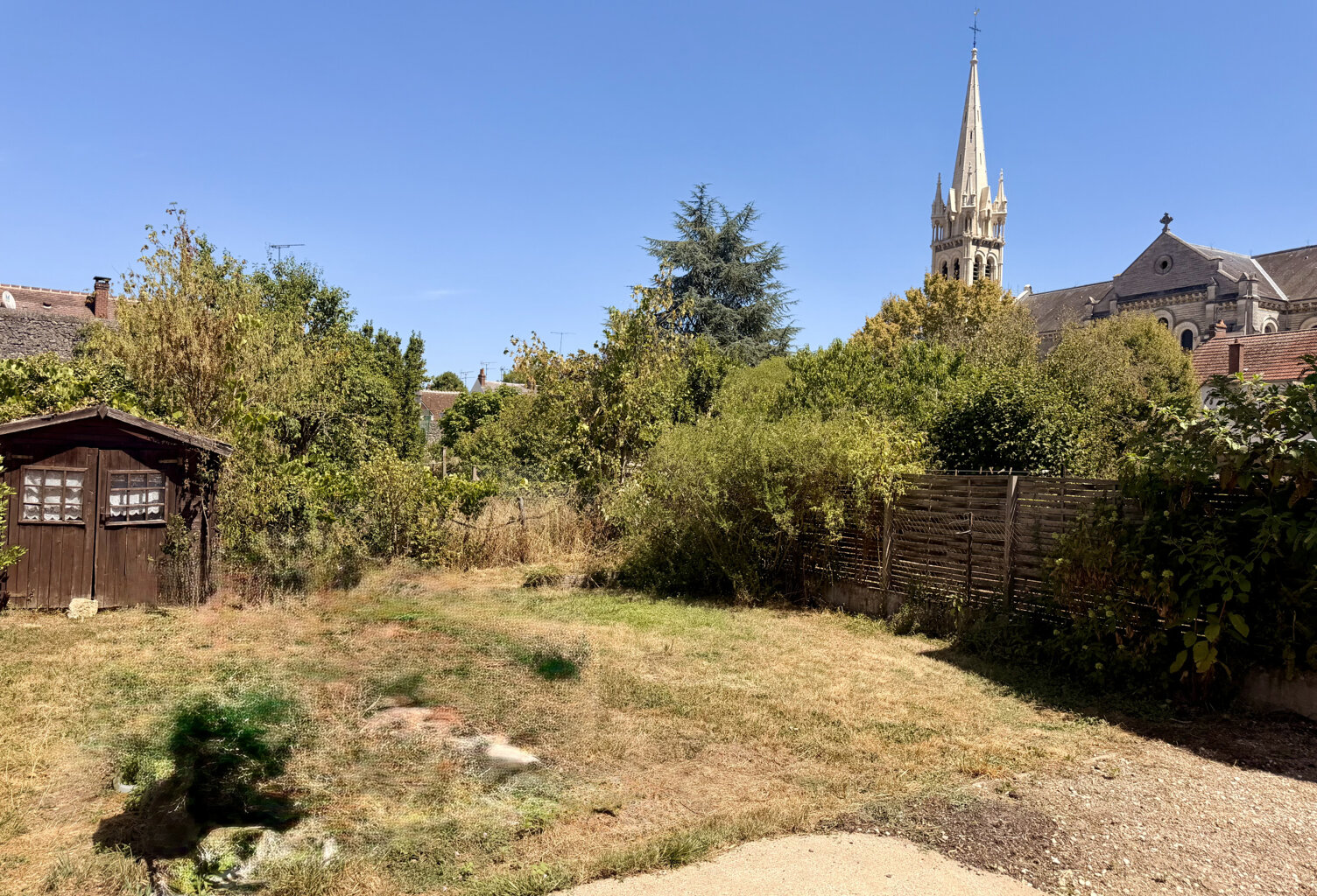BRIARE - Maison centre ville + jardin et garage — photo 1