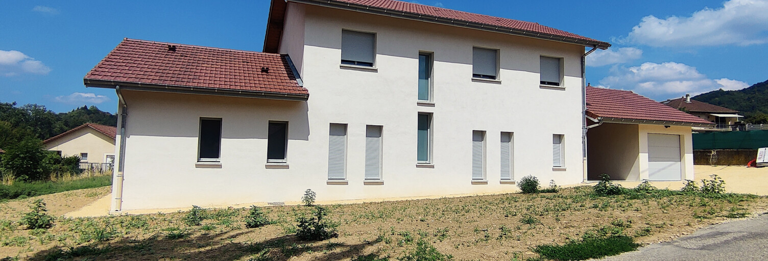 Maison 7 Pièces 142 m² à louer à Charavines (38850)
