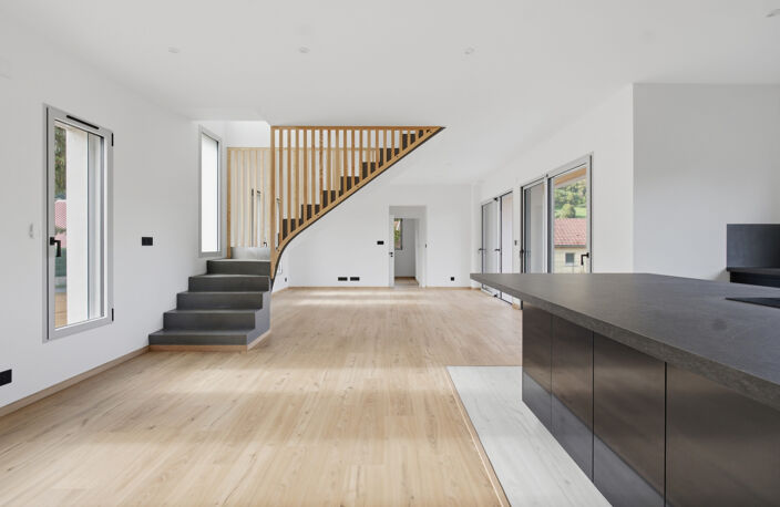 A CHARAVINES Villa neuve à louer 7 pièces — photo 3