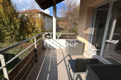Appartement 3 pièces 998 €