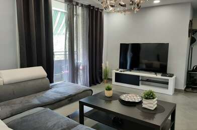 Appartement 3 pièces 899 €