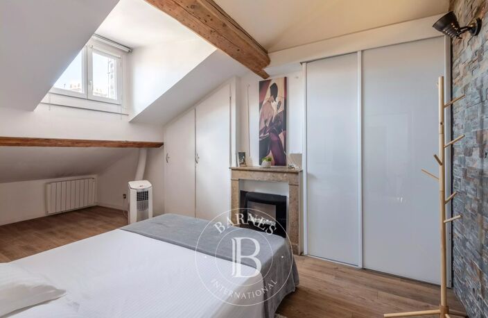 LYON 6 – Lafayette  / Molière – Dernier étage au calme sur cour – 1 chambre – Immeuble bourgeois avec ascenseur — photo 3