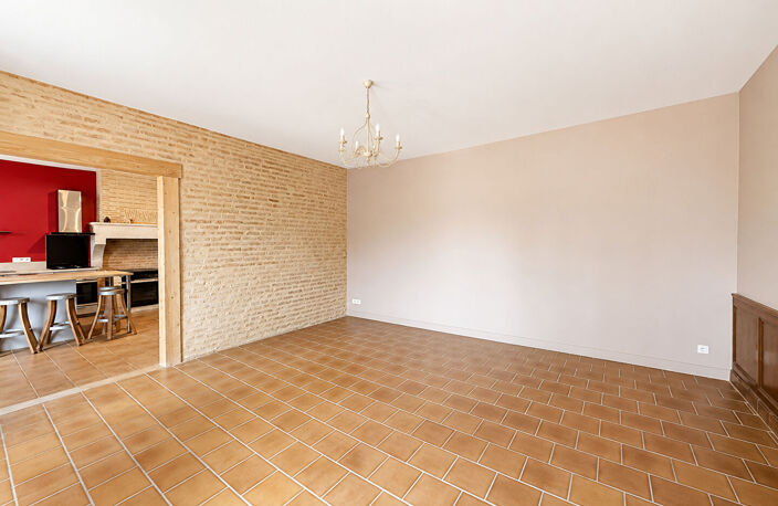 A LOUER MAISON DE 152 M2 HABITABLES AVEC VUE DOMINANTE SUR LES COTEAUX - SECTEUR LE PIAN SUR GARONNE — photo 4