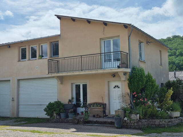 Ensemble immobilier, bâtiments professionnel, hangar — photo du bien