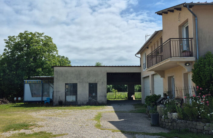 Ensemble immobilier, bâtiments professionnel, hangar — photo 3