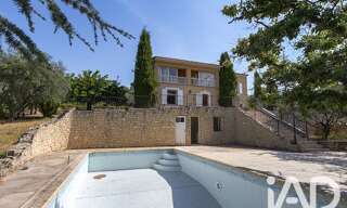 Maison 7 Pièces 232 m² à vendre à Saint-Saturnin-lès-Apt (84490)