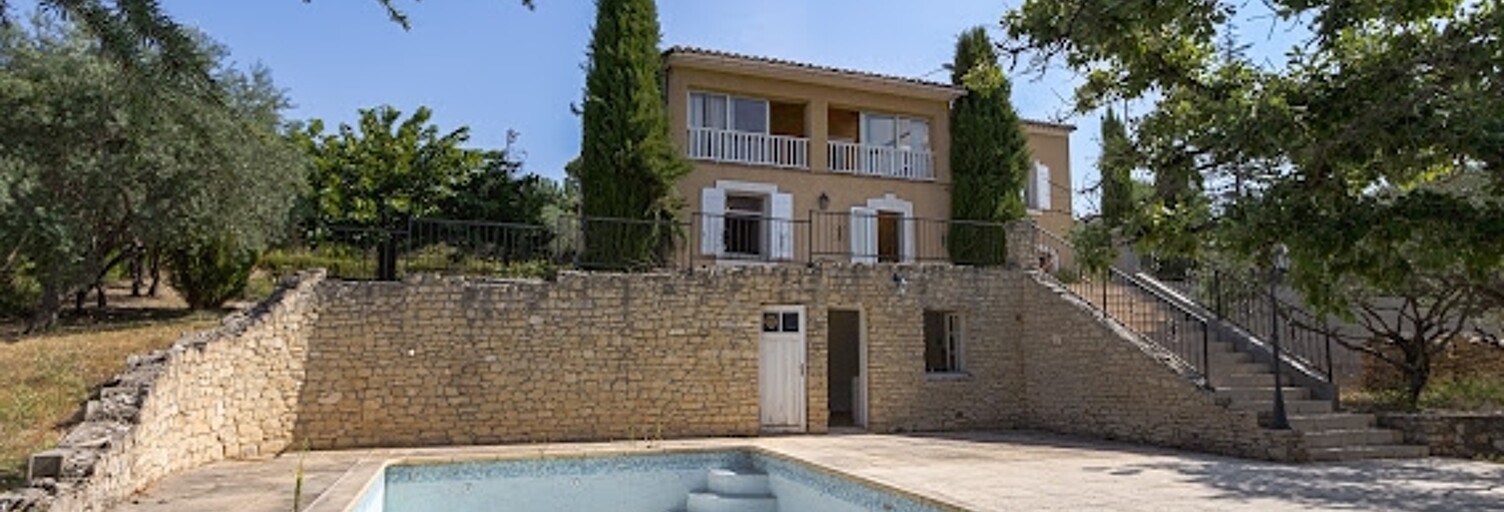 Maison 7 Pièces 232 m² à vendre à Saint-Saturnin-lès-Apt (84490)