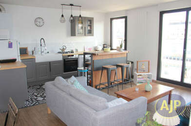 Appartement 2 pièces 907 €