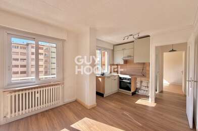 Appartement 3 pièces 899 €