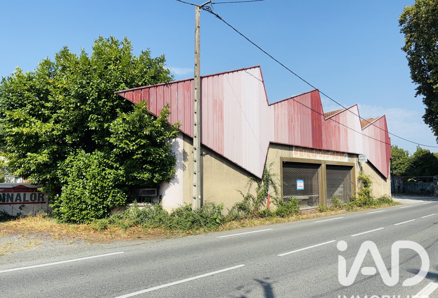 Vente Boutique/Local commercial 1 200 m&sup2; — photo 1