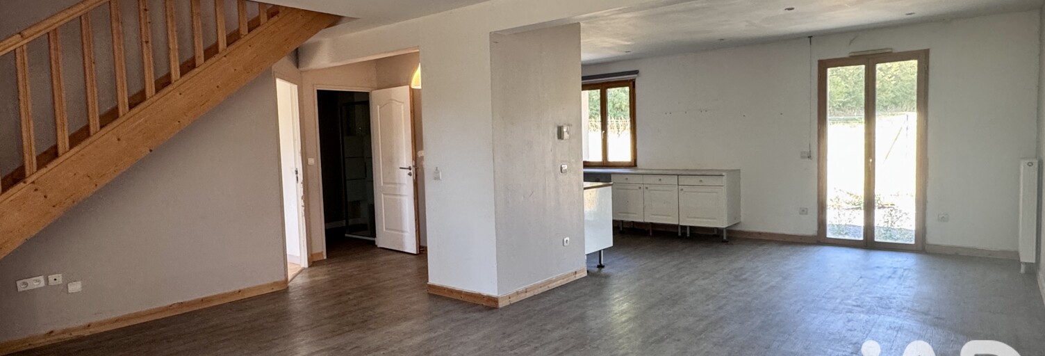 Maison 5 Pièces 109 m² à vendre à Poligny (77167)