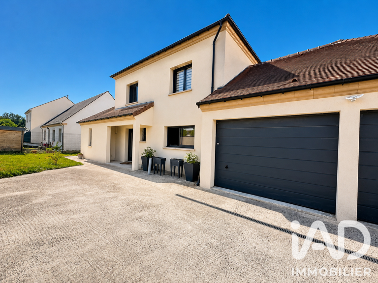 Vente Maison/villa 8 pièces — photo 1