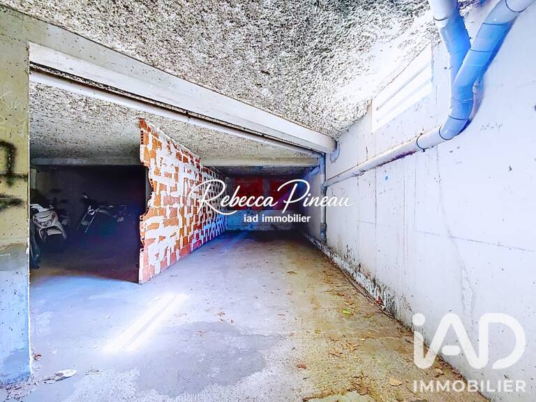 Vente Garage 17 m&sup2; — photo 1