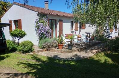 Maison de plain-pied, garage et jardin à vendre à Rioux (17) — photo du bien