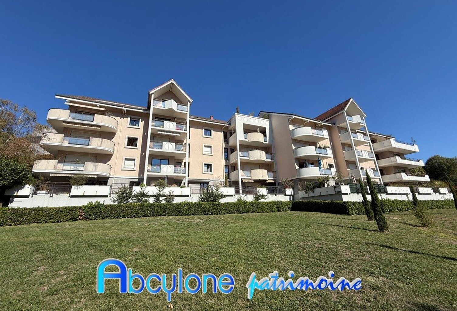 Appartement T3 de 94,64 m² avec terrasses — photo 1