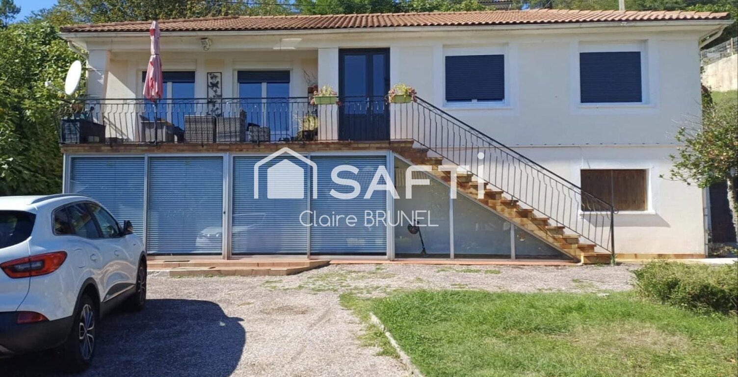 Villa avec deux appartements — photo 1