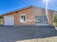 Idéalement située à 2 pas des commodités  : maison entièrement de plain pied avec 2 chambres, jardin, grand garage et abris de jardin — photo 2