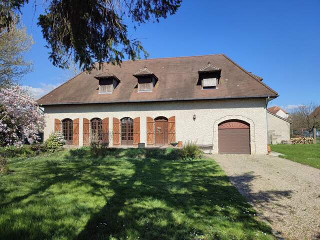 maison familiale atypique et spacieuse de 1973 — photo du bien
