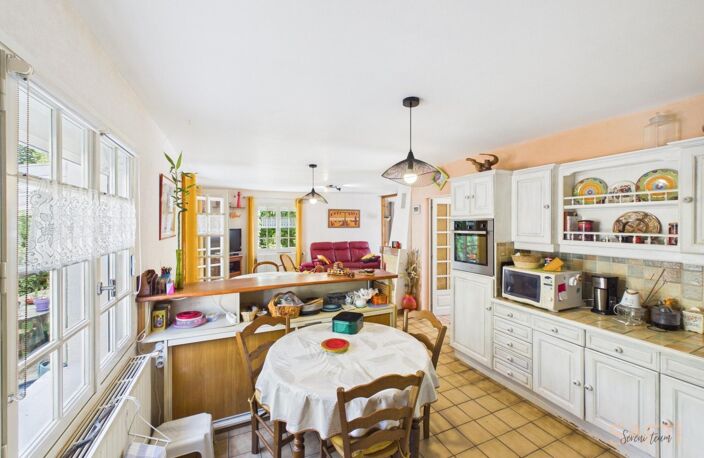 Maison traditionnelle 6 pièces en quartier calme — photo 2