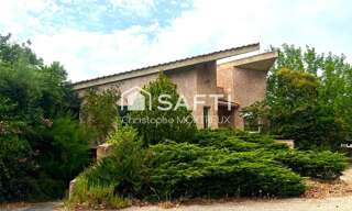 Bureau 10 Pièces 700 m² à vendre à Besse-sur-Issole (83890)
