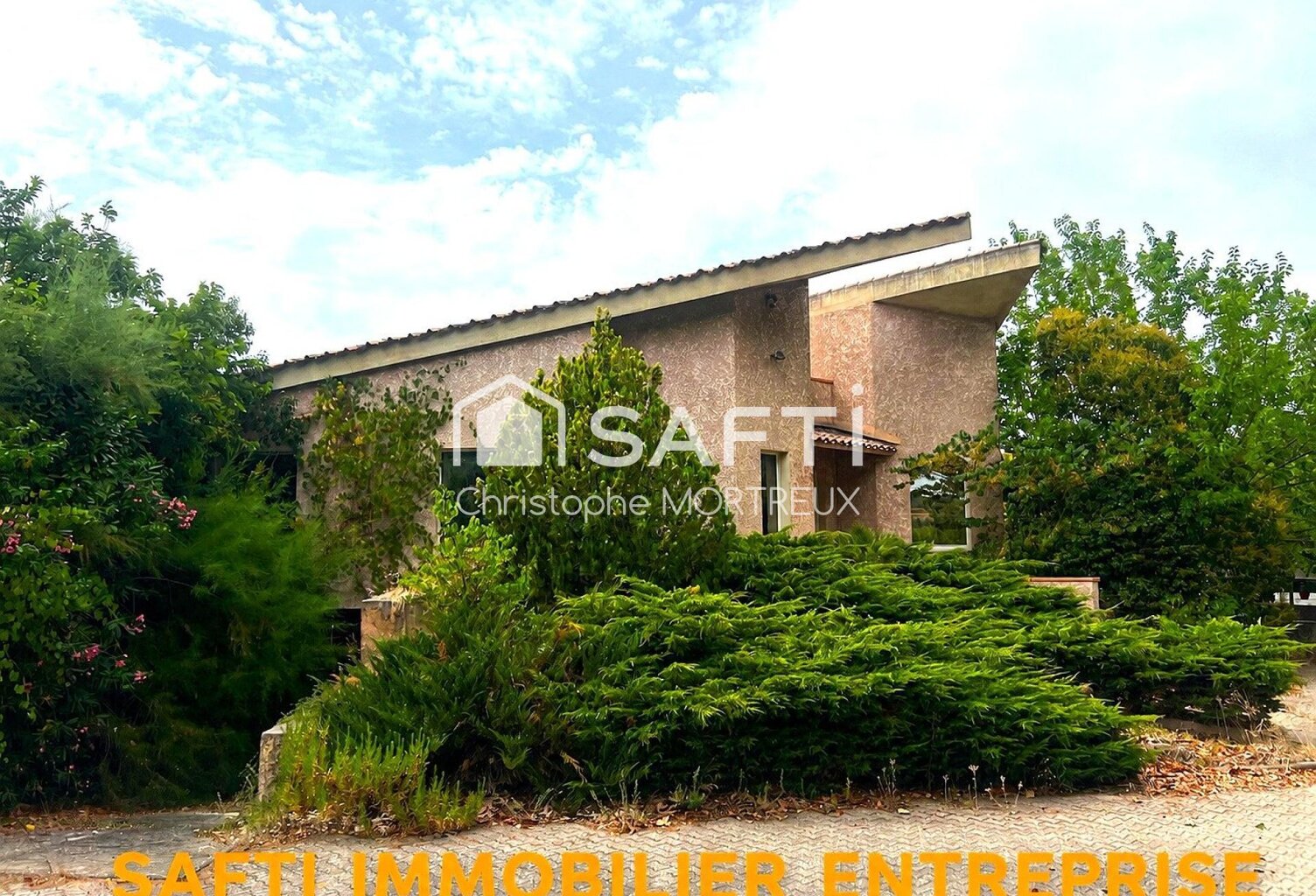 Immeuble professionnel offrant de multiples perspectives — photo 1