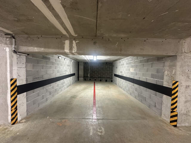 CARMES - Double emplacement de parking - 300 EUR — photo du bien
