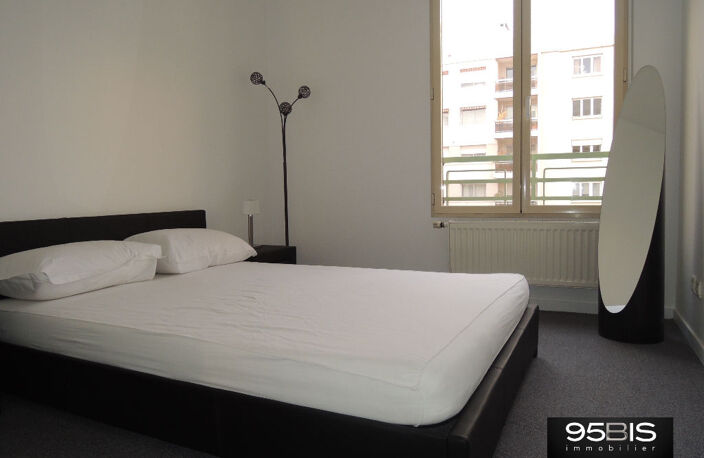 Appartement meublé à louer à lyon 6ème arrondissement garage — photo 3